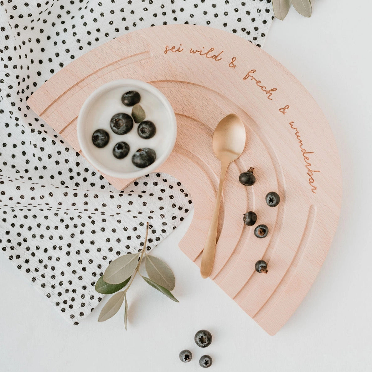 Eulenschnitt Frühstücksbrettchen Regenbogen – jetzt kaufen